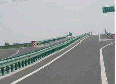 ���ٹ�·��ײ�o(h��)��ʩ��